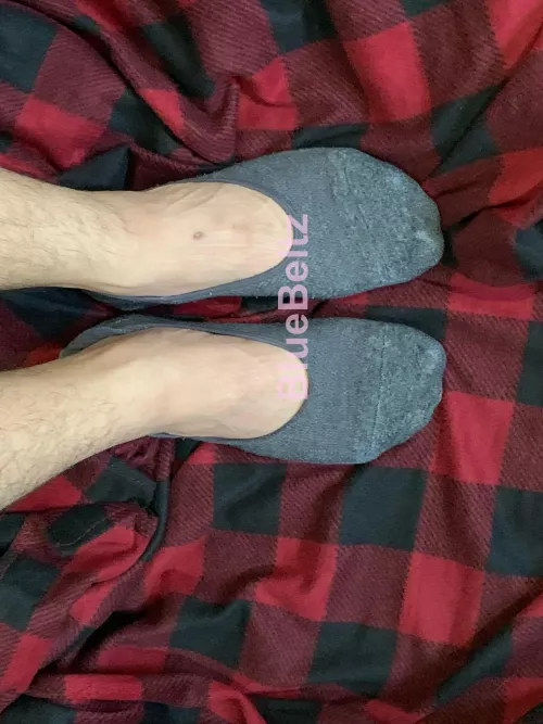 DM me for a surprise 😈