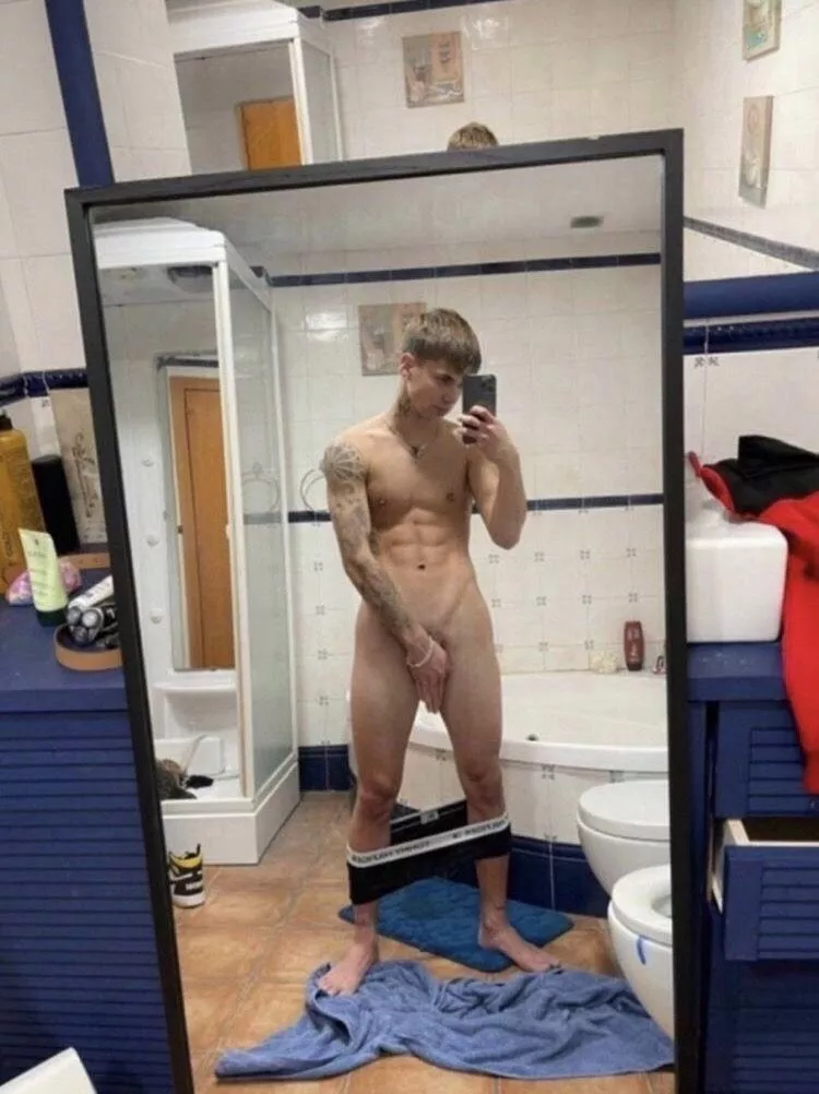 don’t be shy … i like when you watch me undress … message me 😈