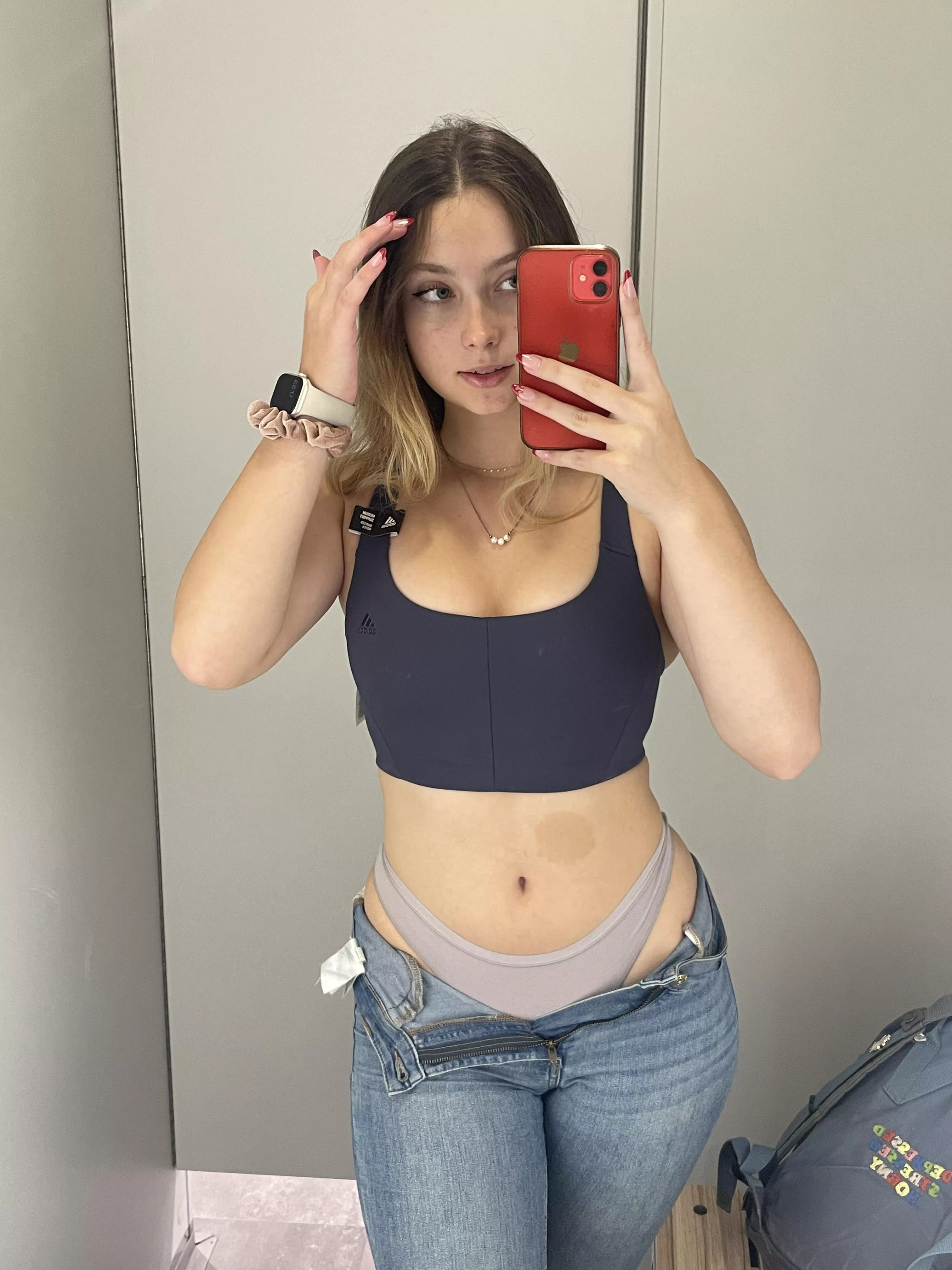 In desperate need to ride a rock hard cock all night, anyone willing to offer this?❤️😈 [F19]