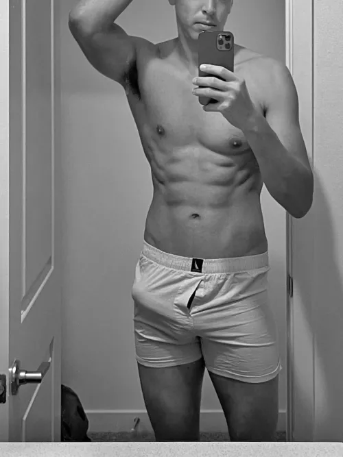 Loose boxers always get a bad rep, but do they really look that bad?