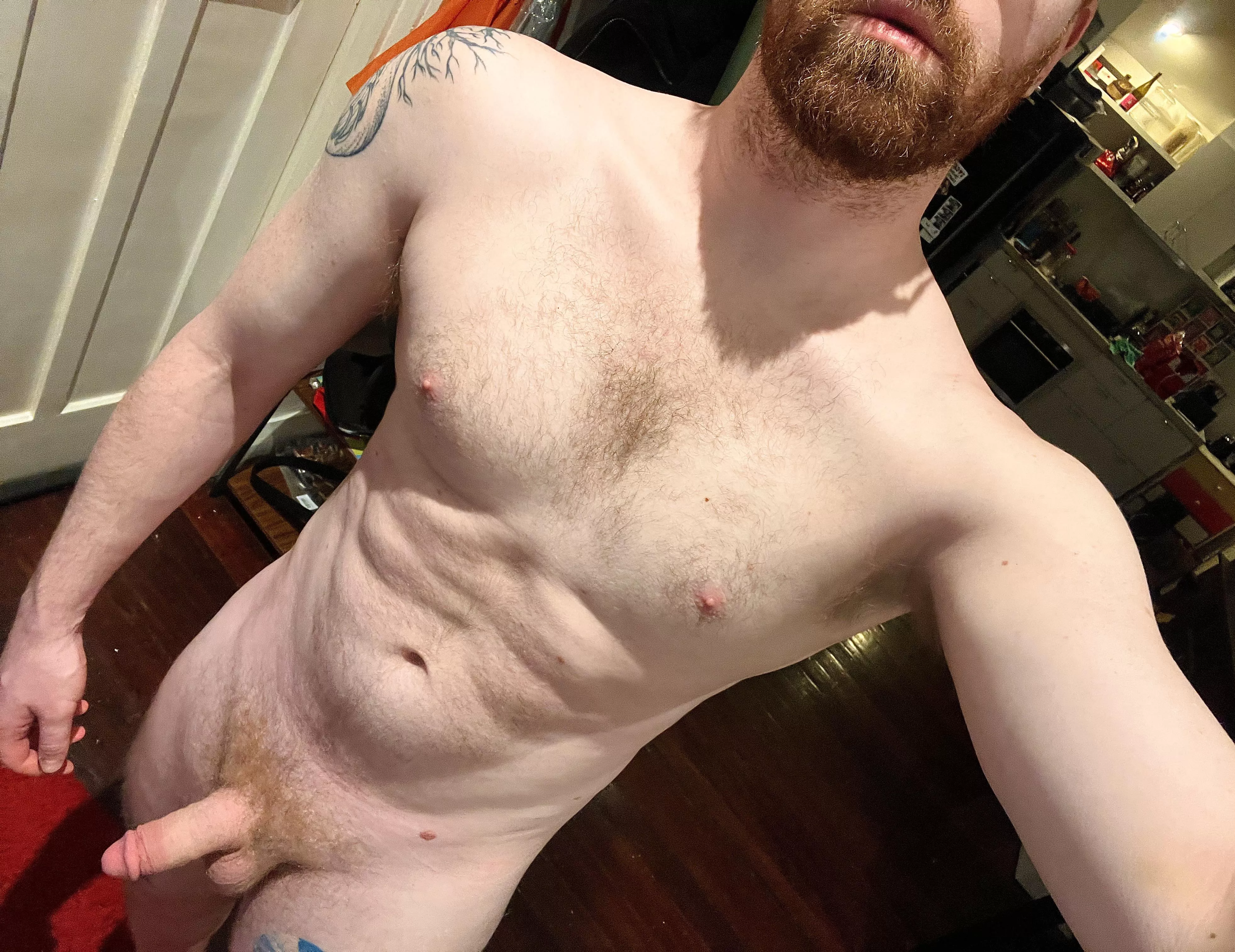 No sexy or witty title here, just wanted to share that my abs are getting more visible by the week!