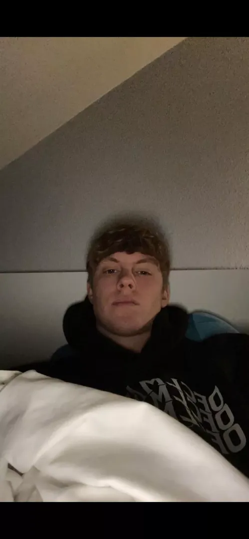 Can I get some honest opinions on how I look? M19 :)