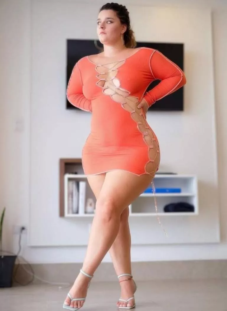 Curvy BBW in orange dress Curvy BBW in orange dress