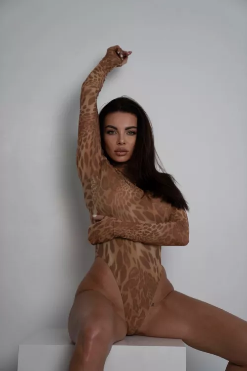 Everything in life is possible, even to meet a perfect girl.