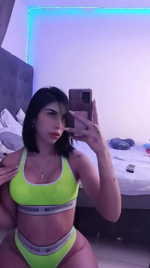 I know it’s a boring selfie but I hope it makes your day!