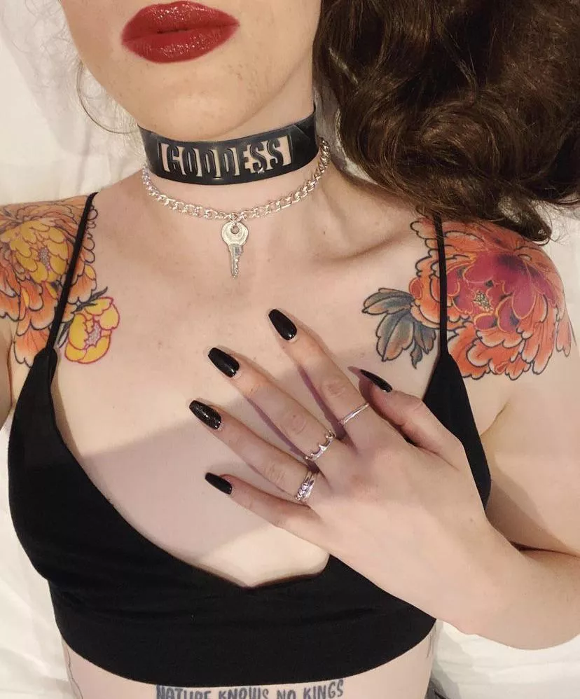 I love to humiliate, Penetrate and lock 🔐 you in a Chastity device until you beg for mercy🥵, and I’ve got enough power to steer over a sub.