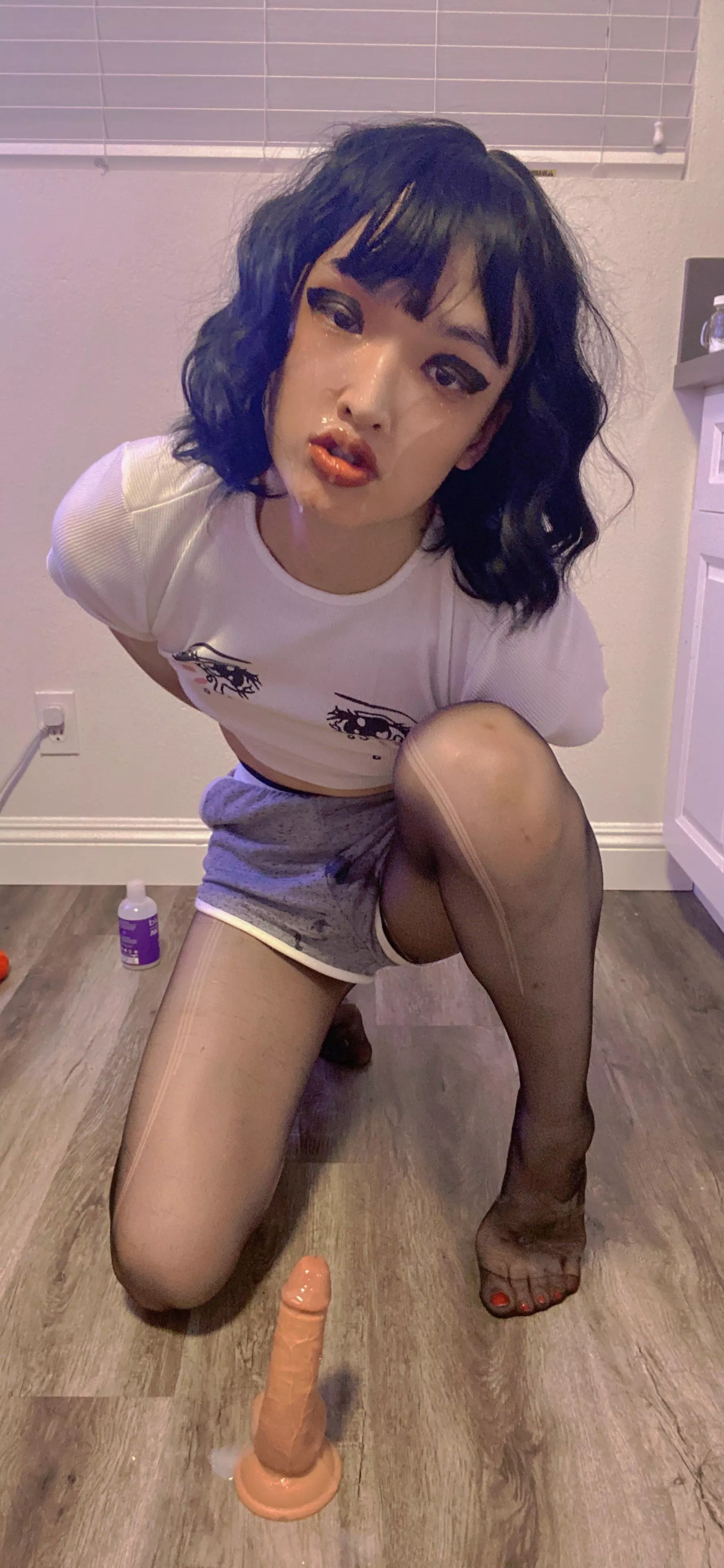 I'm just a sissy cumslut now 🤤