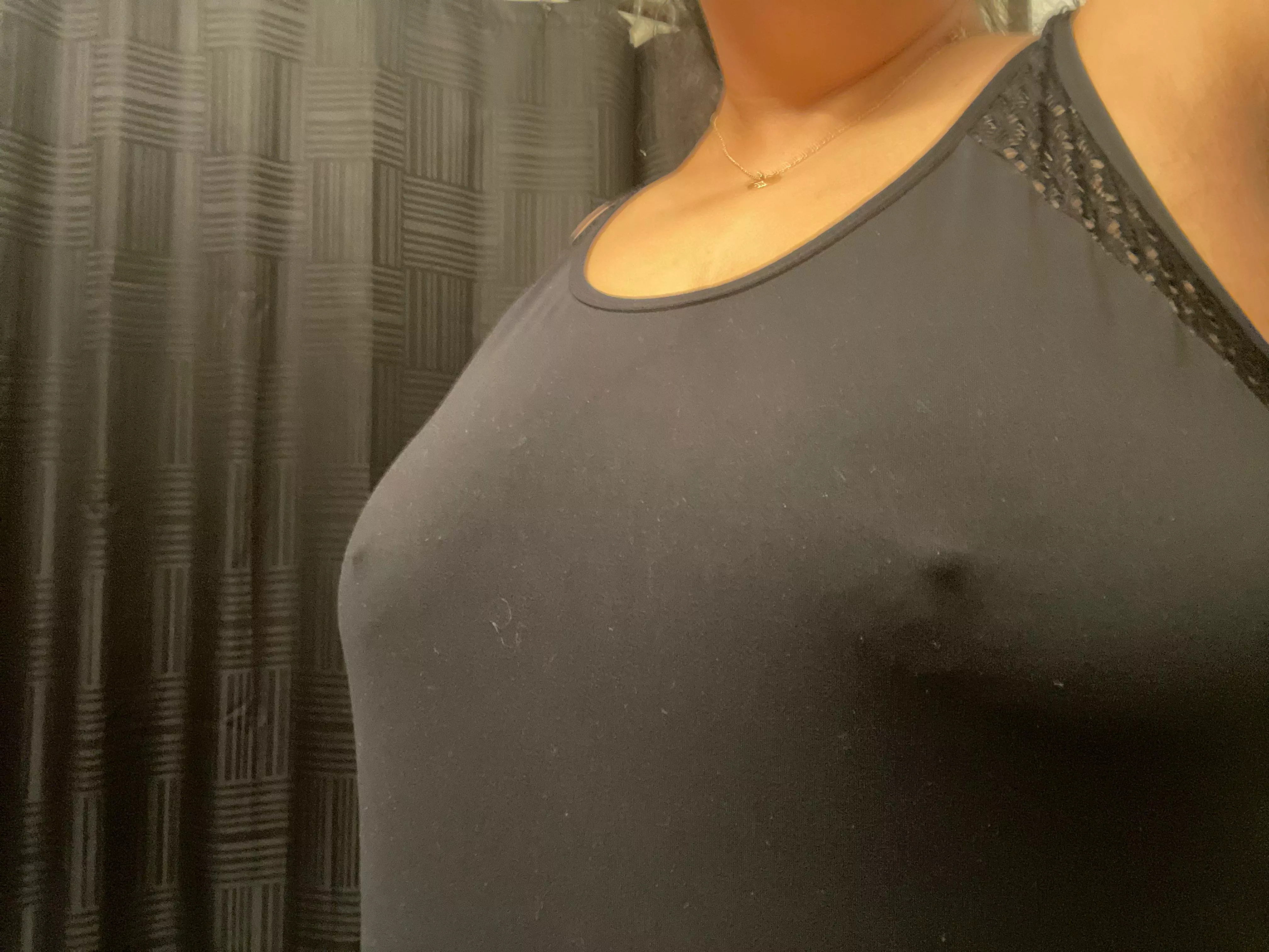 It’s thirsty Thursday Lovers 😘