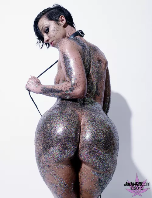 Jada's big fat ass 😍