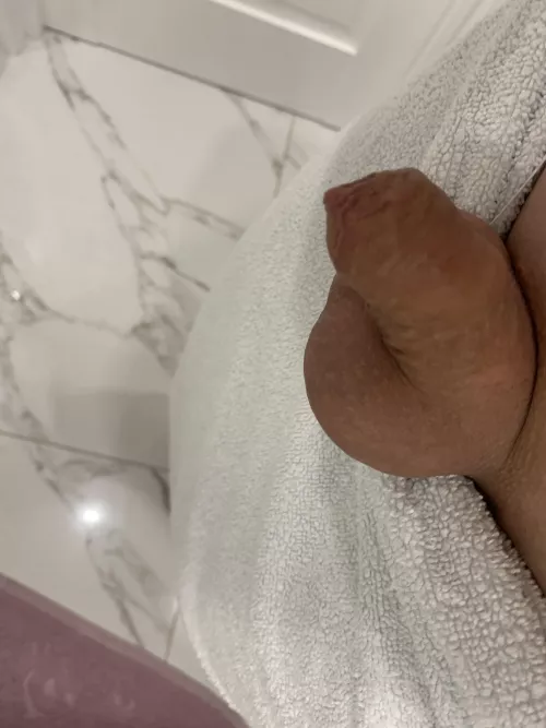 Just out the shower ^^ why does it look sooo big?😖