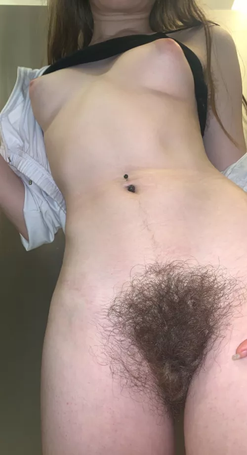 Quick question, what kind of titties do you guys think I have? 🤔