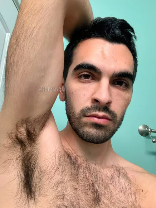 Thinking I should let the hair grow back out 🧐 what’s your opinion?