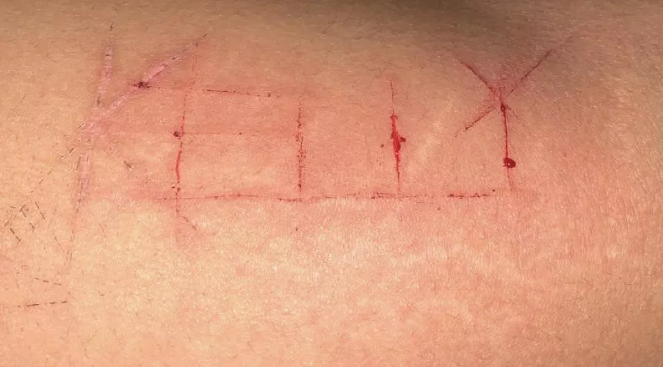 Throwback to when I put my name on my wife’s leg 🥰 we have a Knifeplay kink