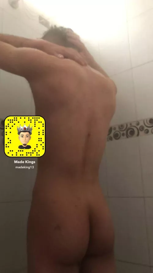 you like boys and you like to have fun, come with me to take a bath, snap @madeking13