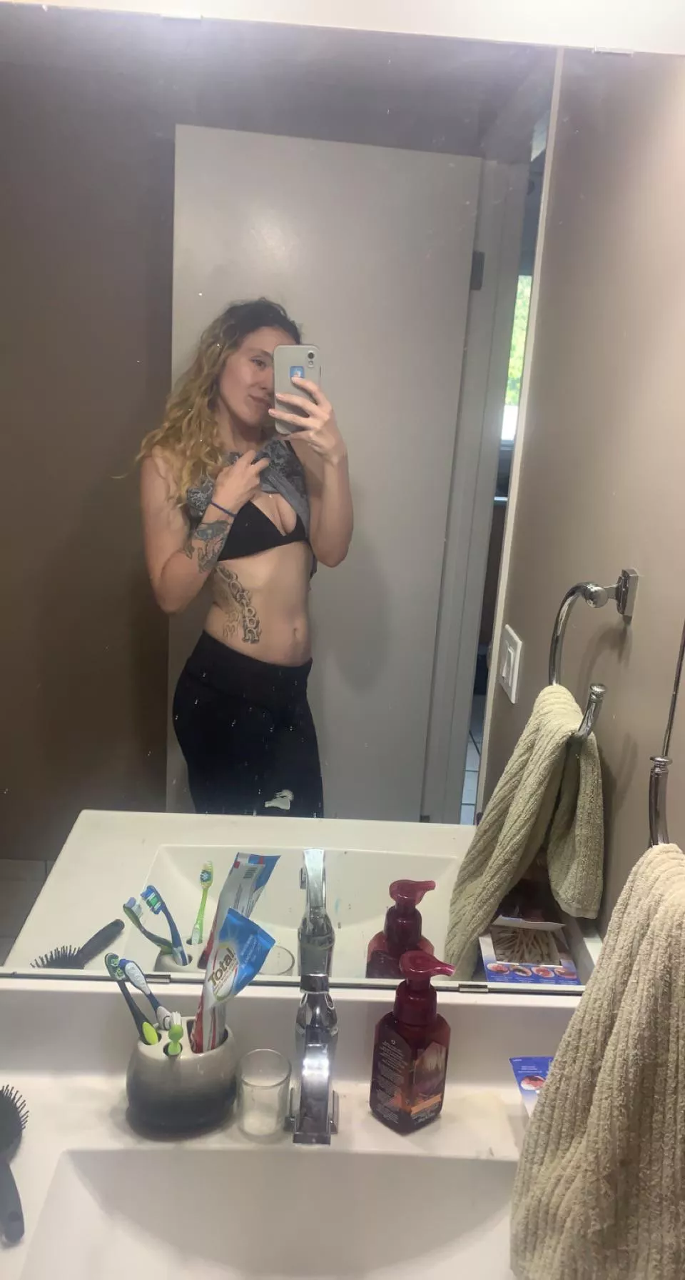 Being a little flirty😝