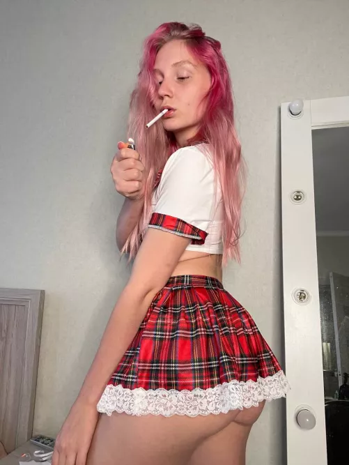 Hello, I like to smoke cigarettes, do you?