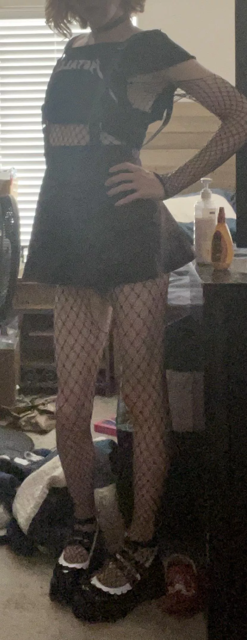 Hiya cuties, what’s your favorite song at the moment? 💜