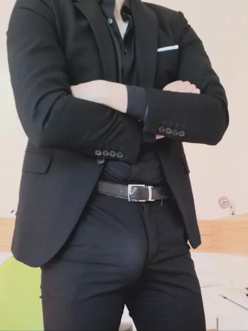 Is wearing tight clothes like this provocative?