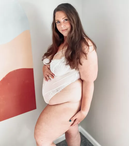 Like an angel that just ate all your snacks 🤍