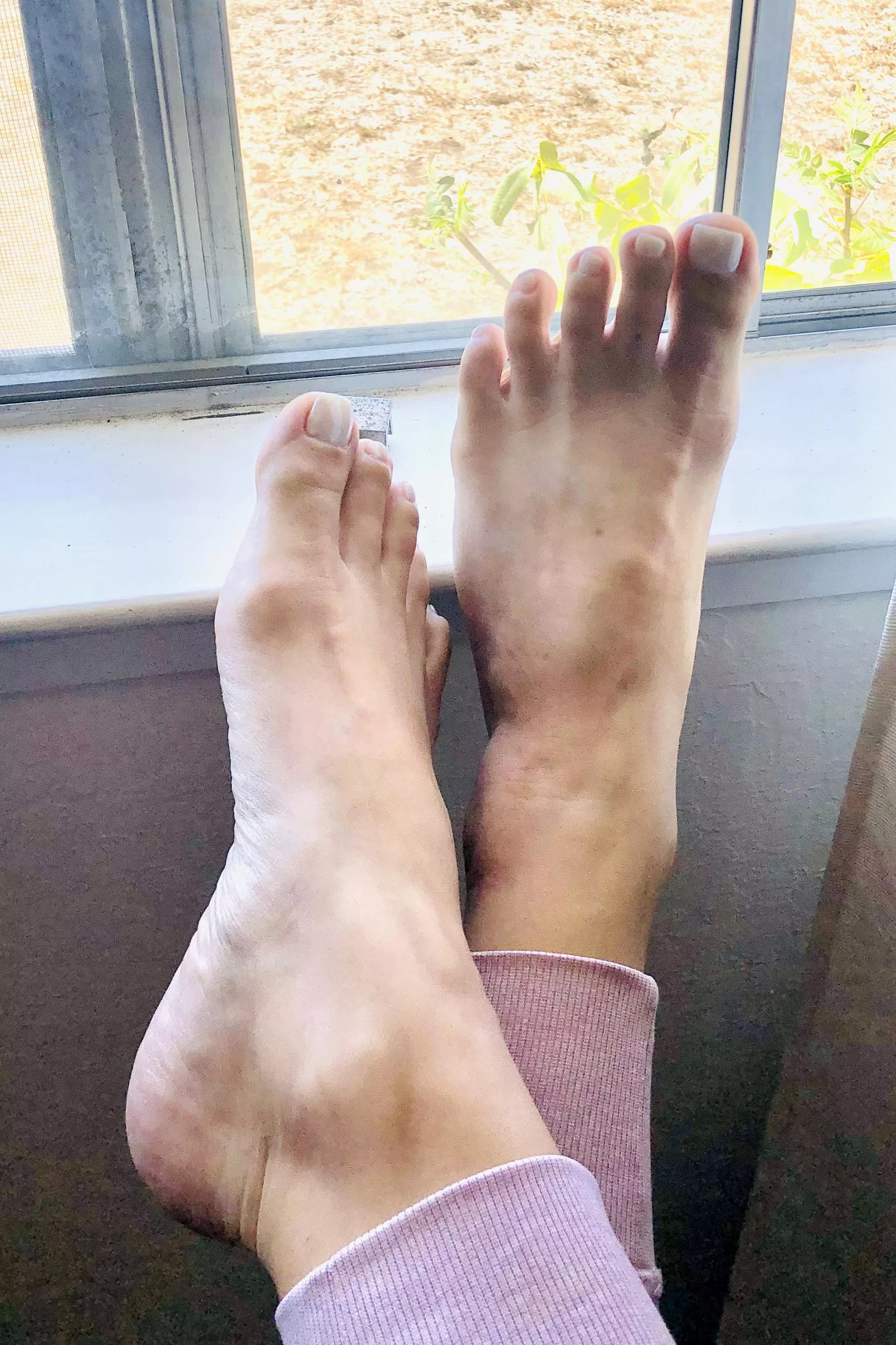 New pearly whites looking glazed 💦