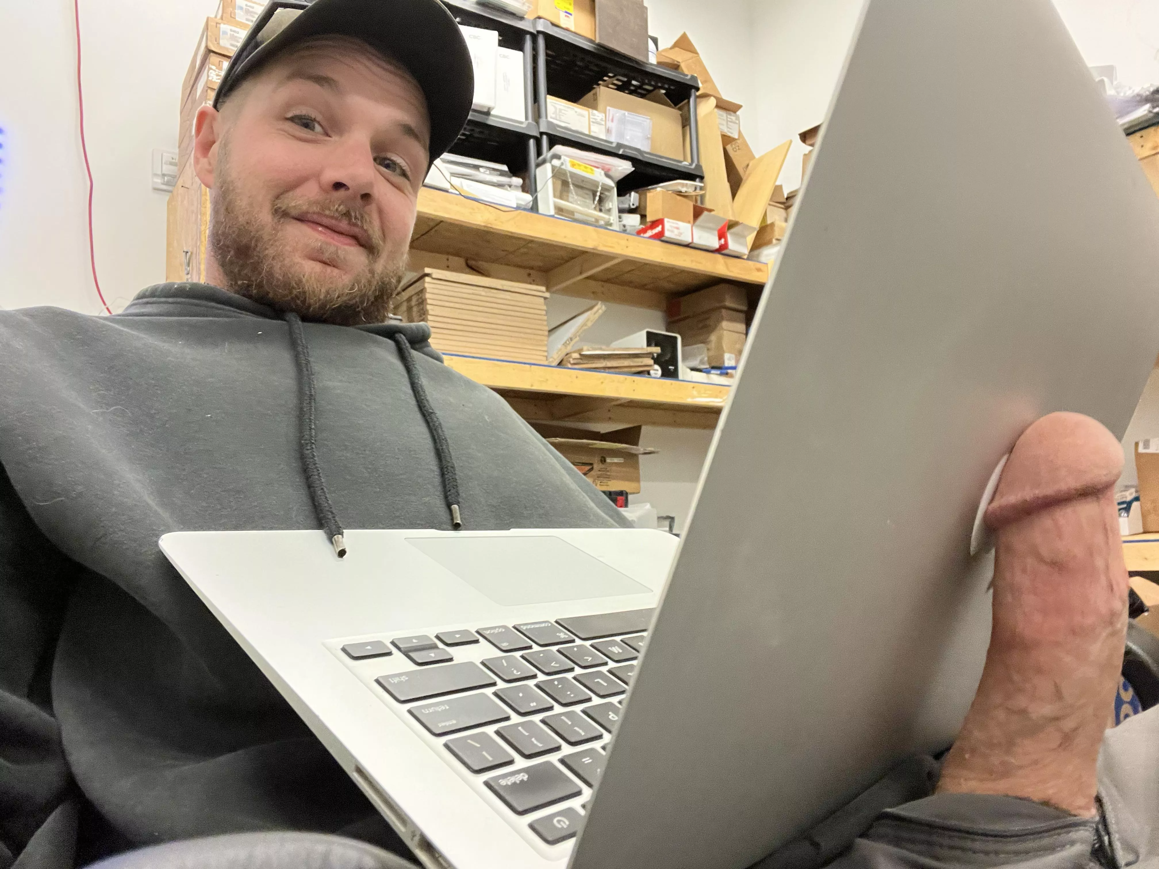 Not working from home today- but that doesn’t stop me from getting it out😜