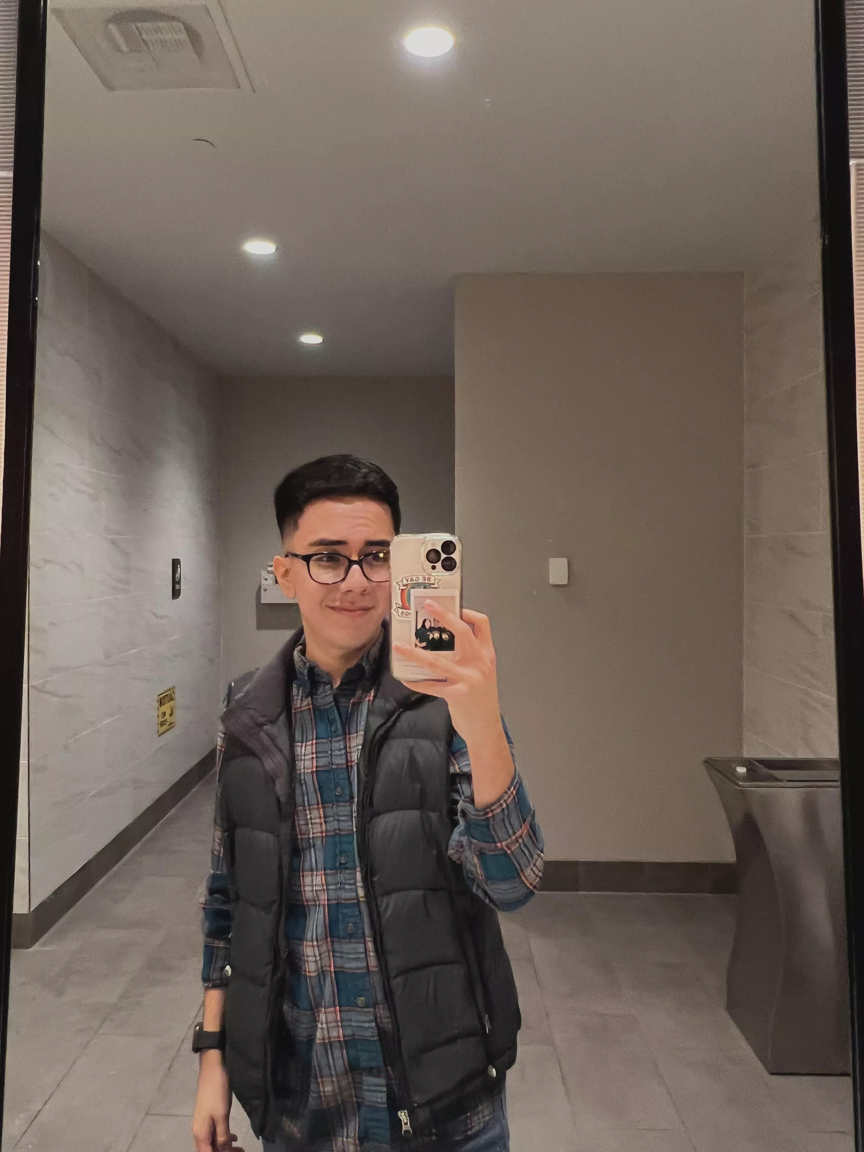 someone play Dead by Daylight w me plz 🥺🥳