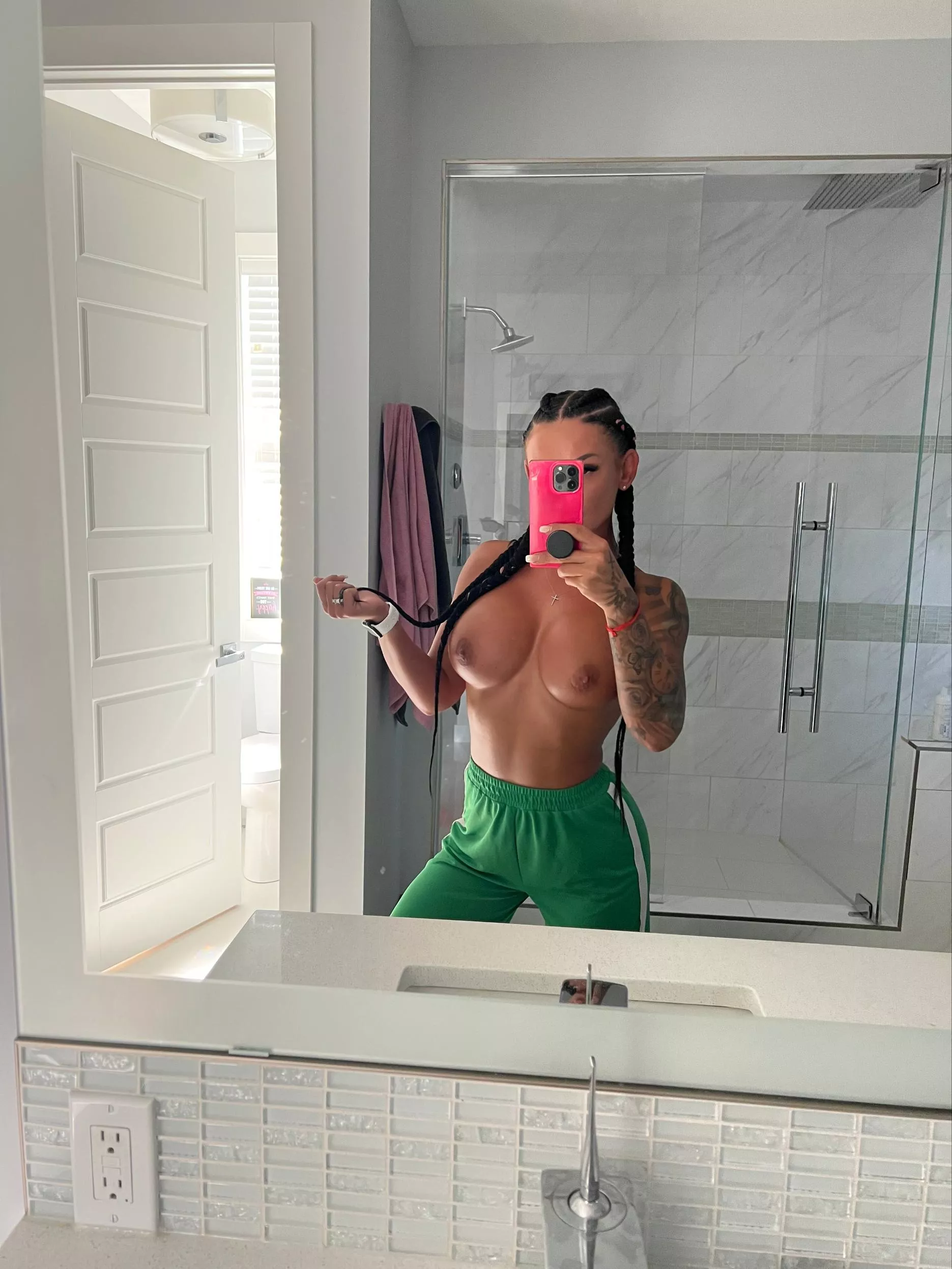 🔥😈🔥 Add me on snap @ HotwifeTasha and say hi babe 🔥😈🔥