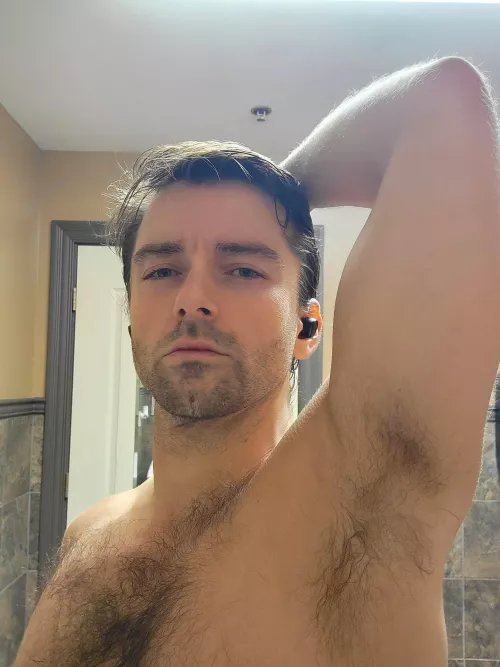 Extra sweaty at the gym 🏋‍♂️💪