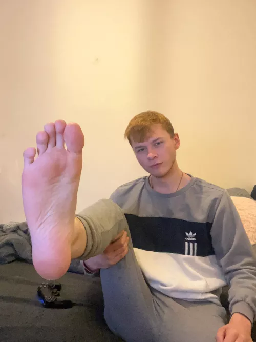 i’m not up to much tonight, you wanna join me? 🙂