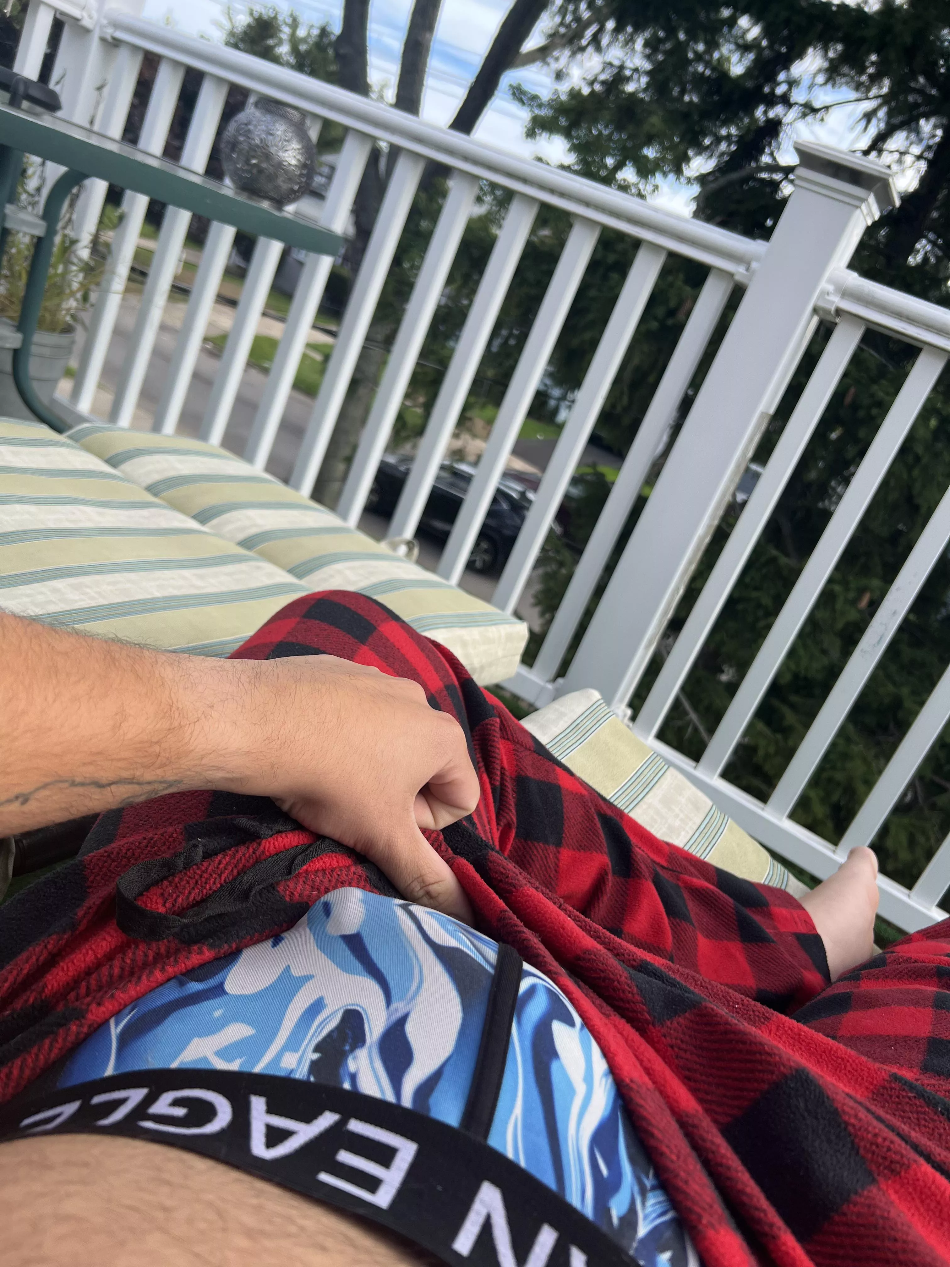 Morning wood on the porch 😝