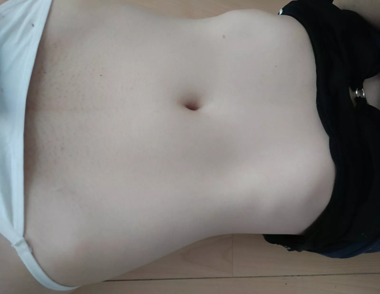 Showing off my stomach for u guys ❤️ 😘 (oc) f 27