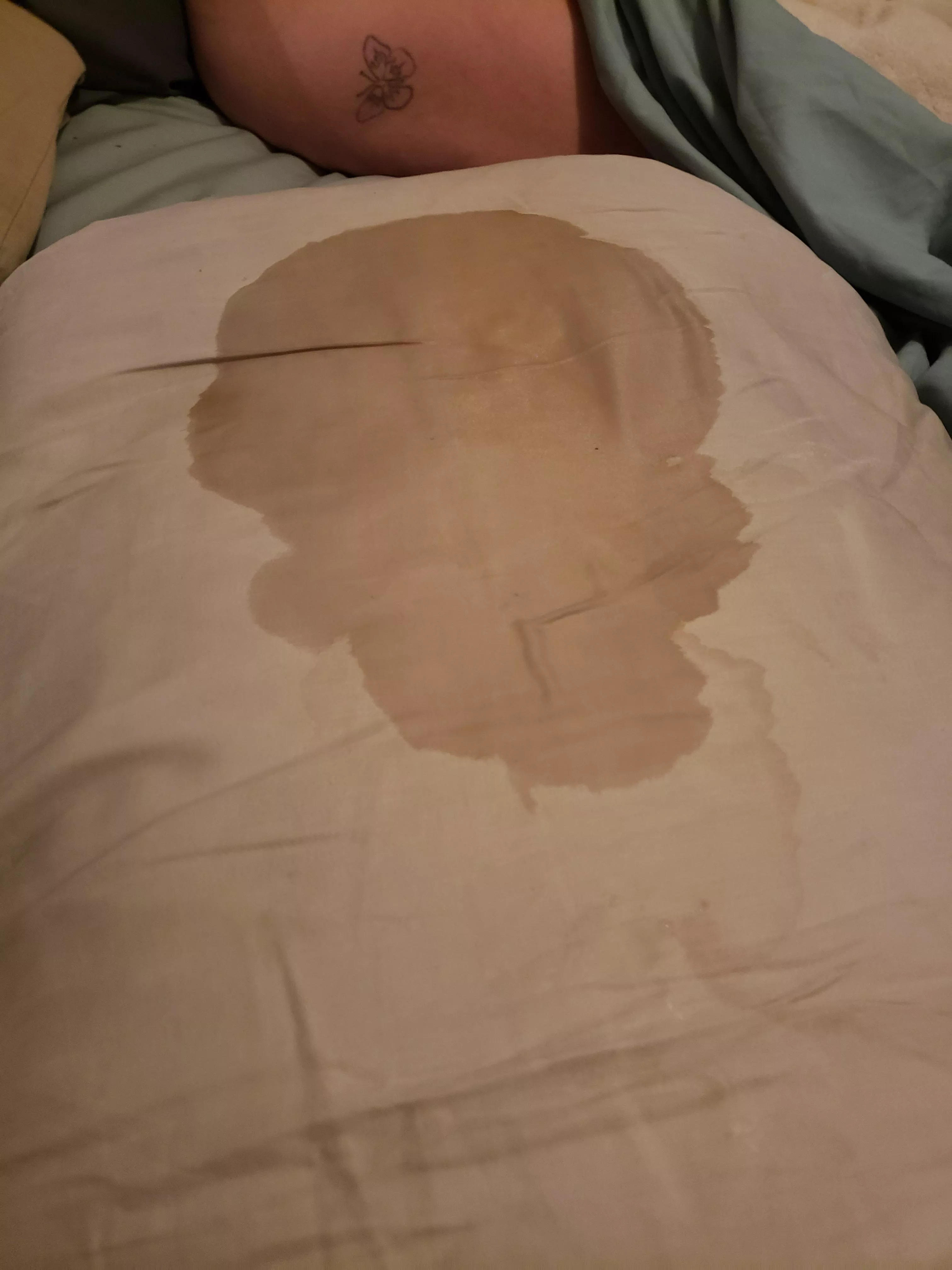 Soaked my pillow again 😇😁