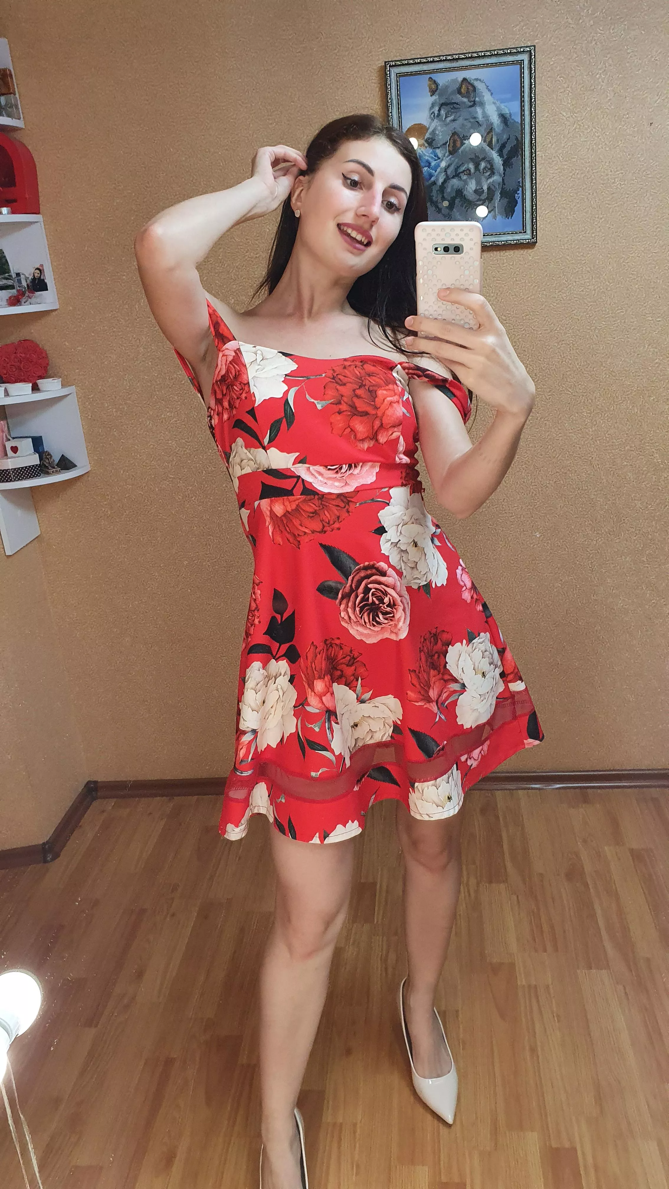 Tall beautiful Ukrainian skinny brunette with natural tits and love to dance 🔥 Check my exclusive content on Onlyfans 🔥 Maybe you want a sexy Strip-tease or Twerk video, DM me there for something exclusive 🔥🔥 or just check my hot photos on On