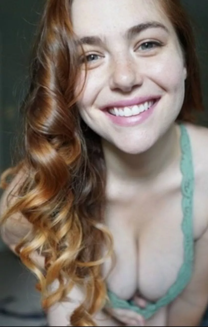 Upvte for present, yes I actually send, try me 😘