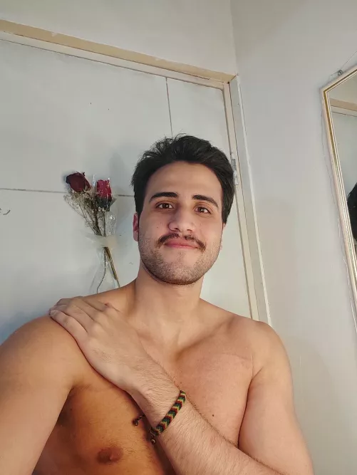 A picture of when I had a mustache 🤣 do you think I look good or nah?