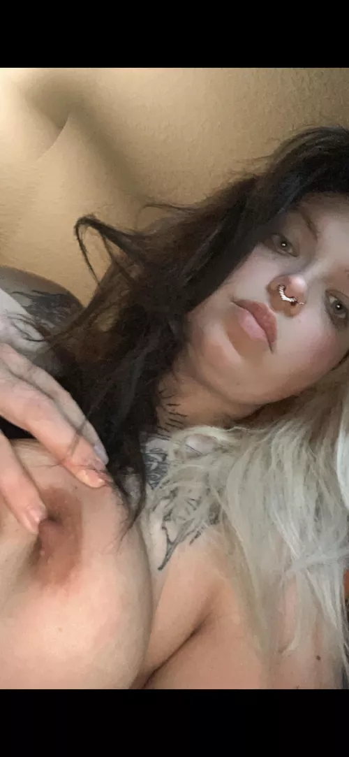 Damaged, scarred, morbid, awkward and sarcastic..who wants in? 🤣