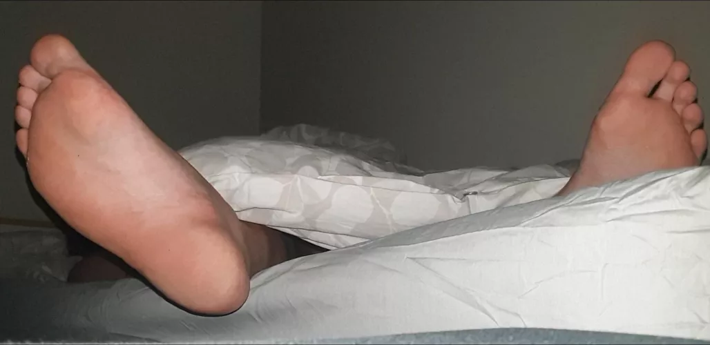 heard snoring from the room opposite mine and couldnt help but worship these sexy feet
