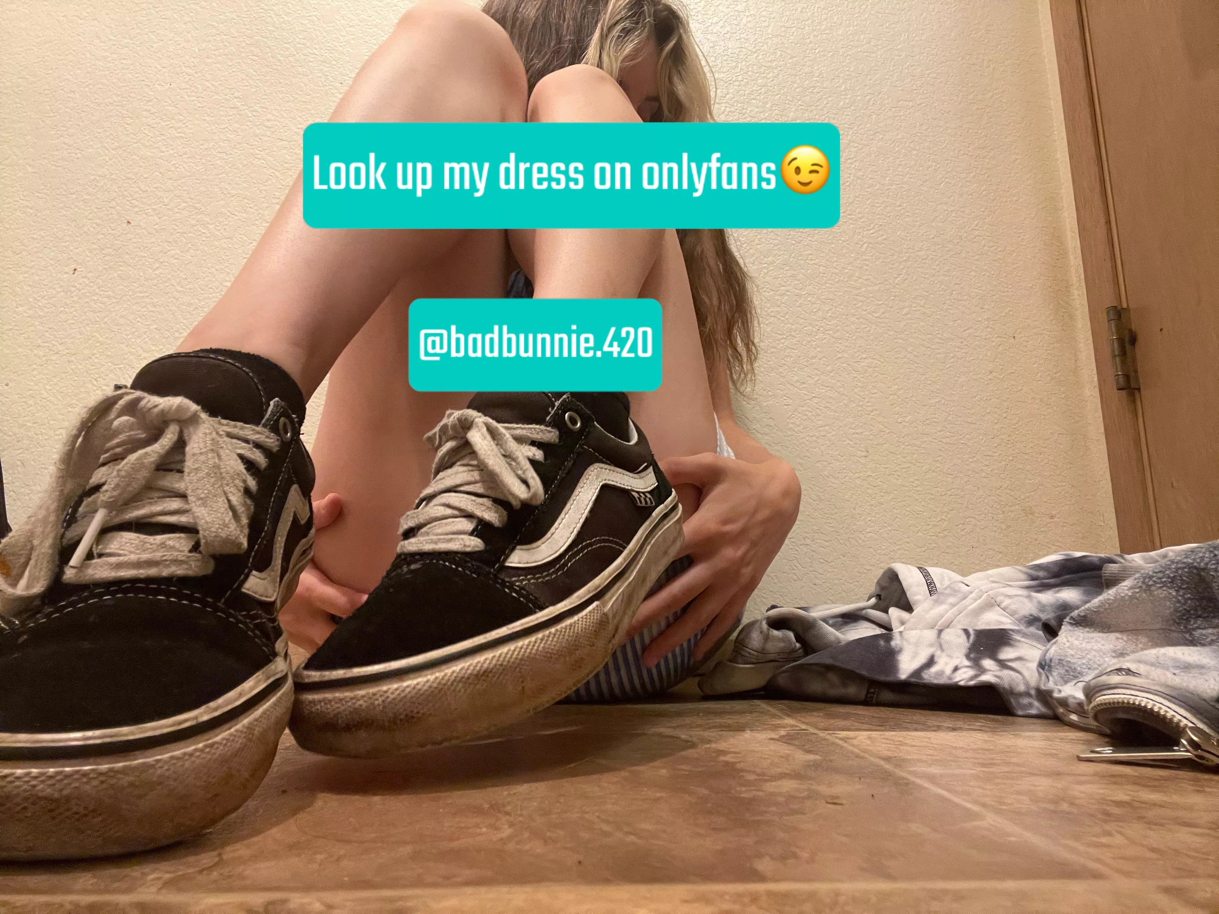Heard you got a kink for looking up dresses😏 cum find me on my free onlyfans page