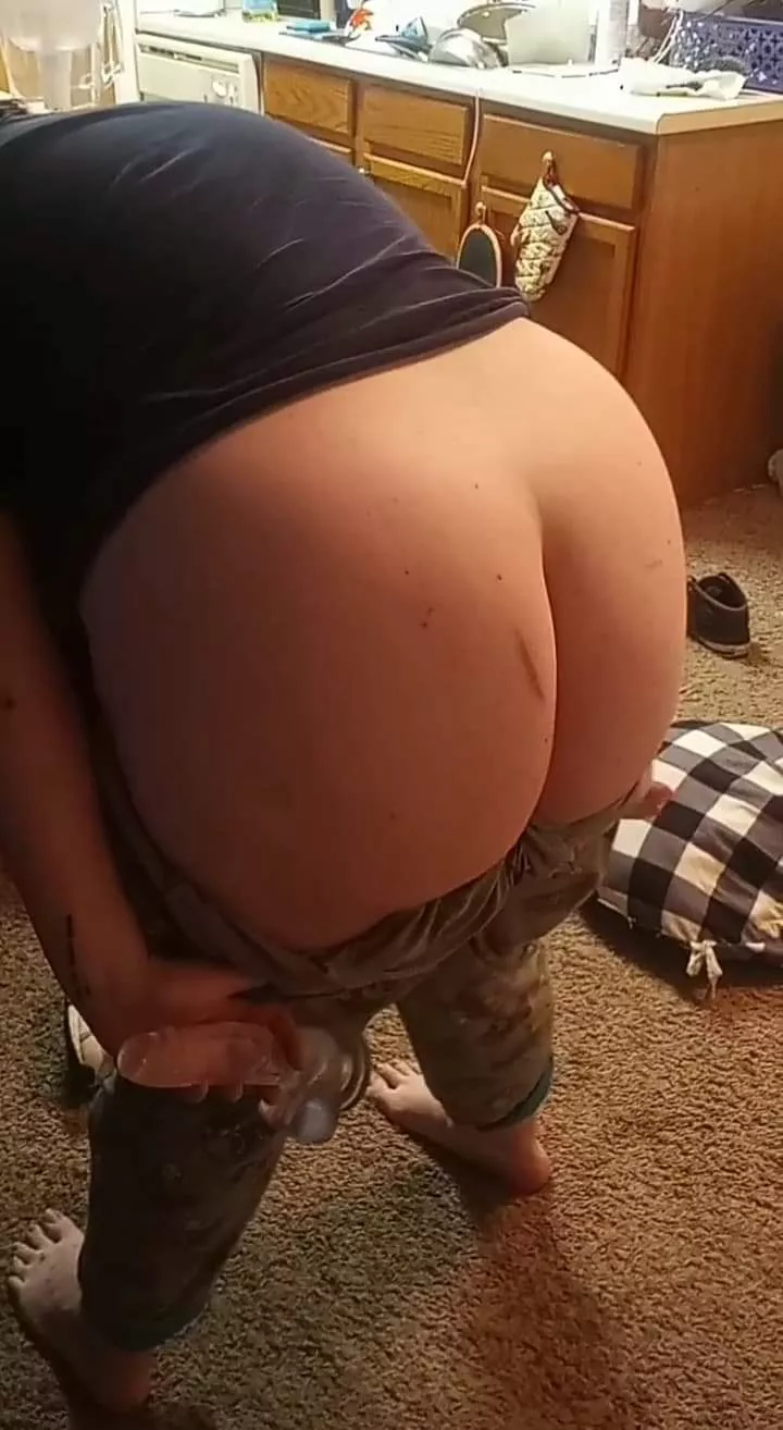 ☺[Seller] KittyWithMelons on snap👻 I do: Live sexting, JOI, SPH, FD, GFE, RP, Video chats. Nothing I won't do, try me. No limits🚫Loaded Dropbox deal! add the 👻for my full menu. I verify! 🏅