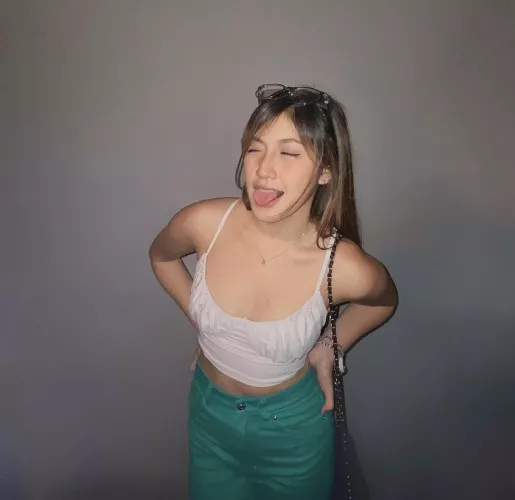 She's asking for it š„µ