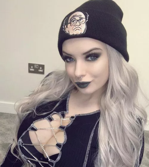 Some boys are just born to become sissy fuckdolls that real men can breed ❤️