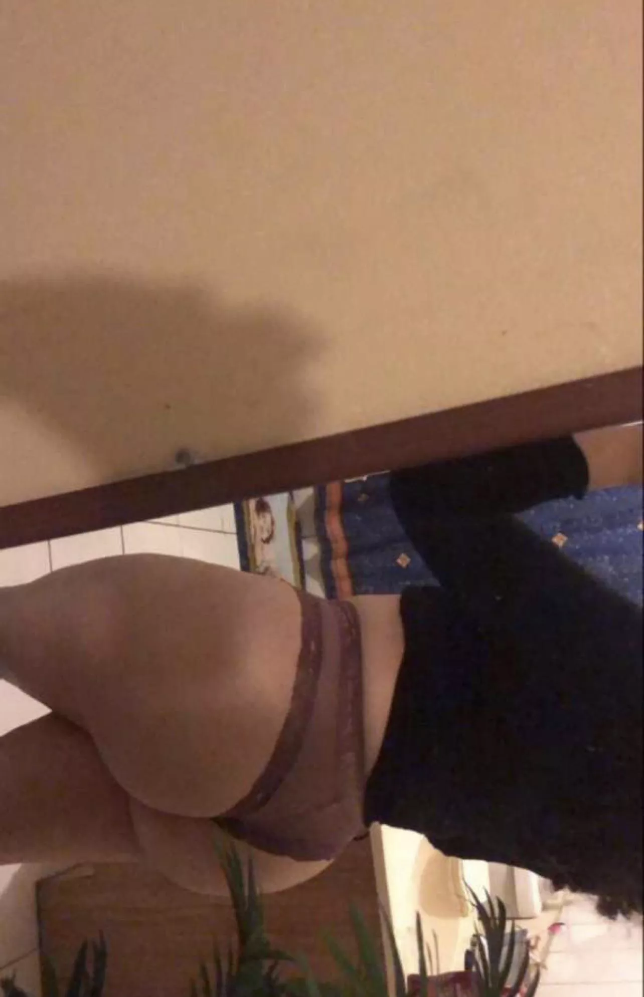 trading my phat ass gf , send preview. Preferably big ass or big boobs