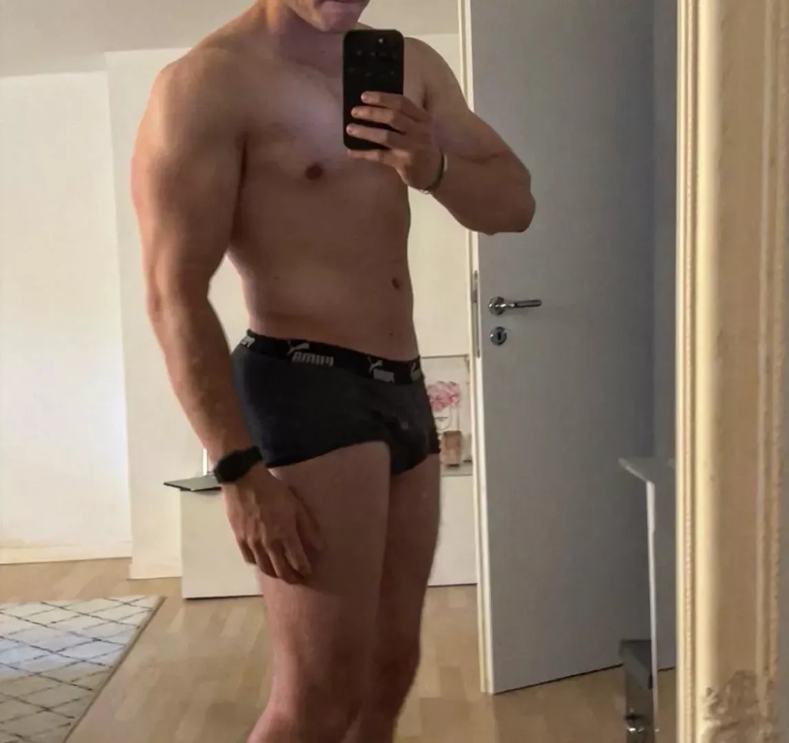 What do you think I should do next bulk or cut ? [m]