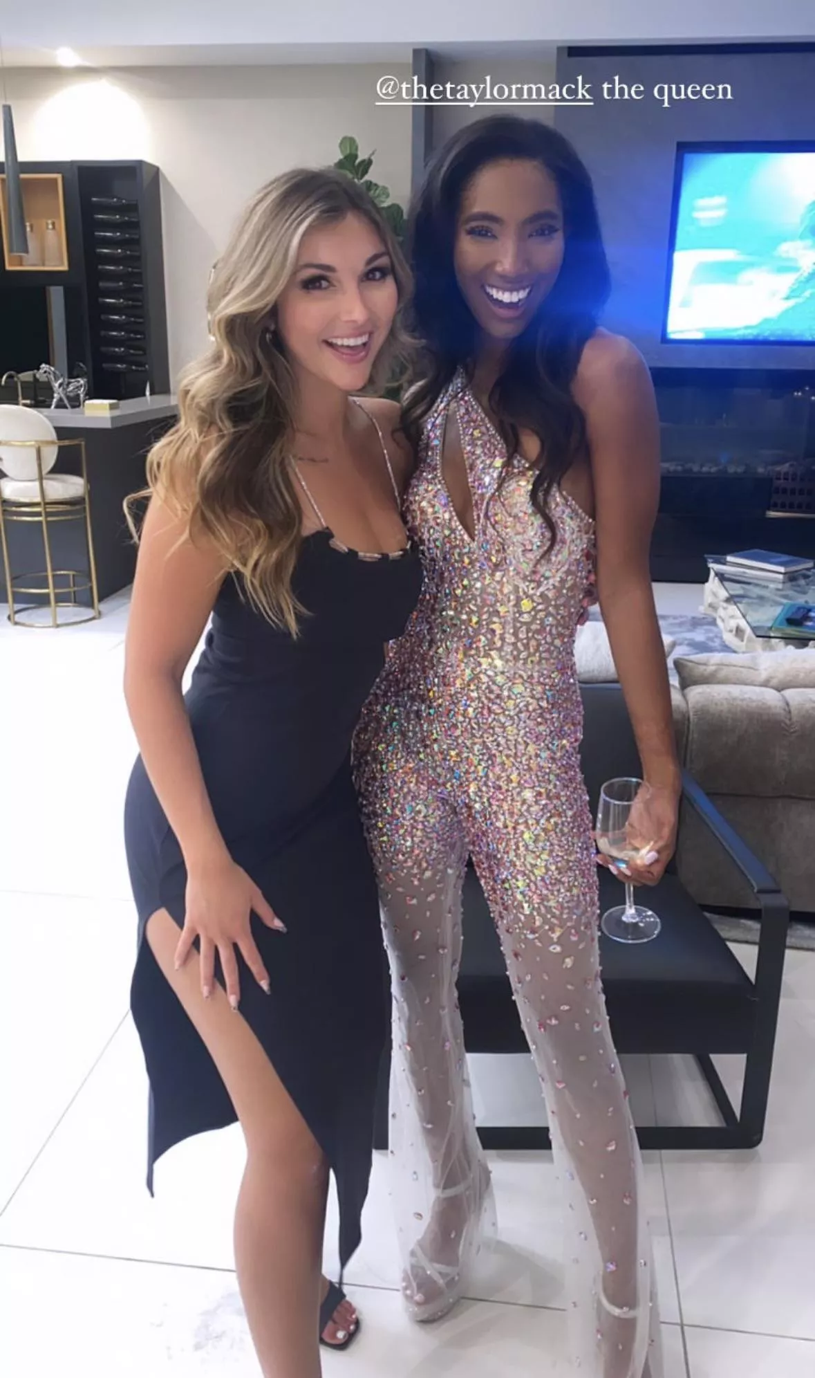 Alyssa and Taylor after the finale