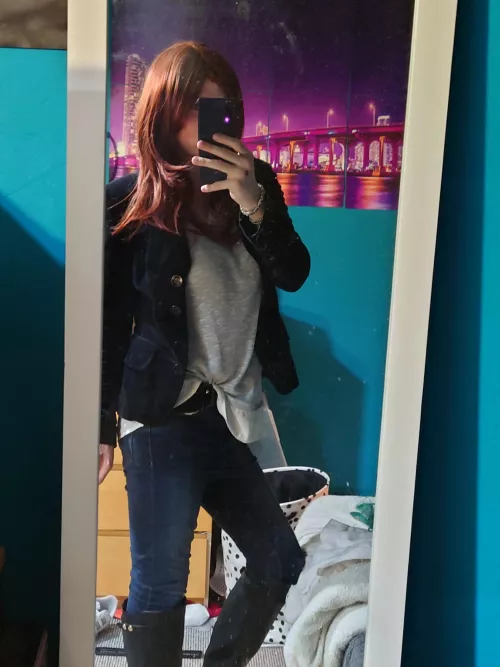 I think I'm ready to Go out meet some new people 😊