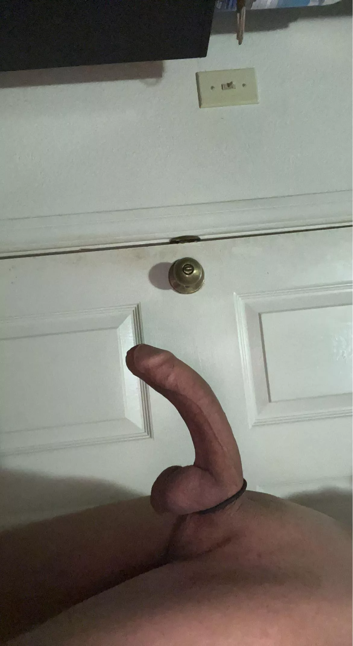 Need some help tonight from some fine women or big dicks