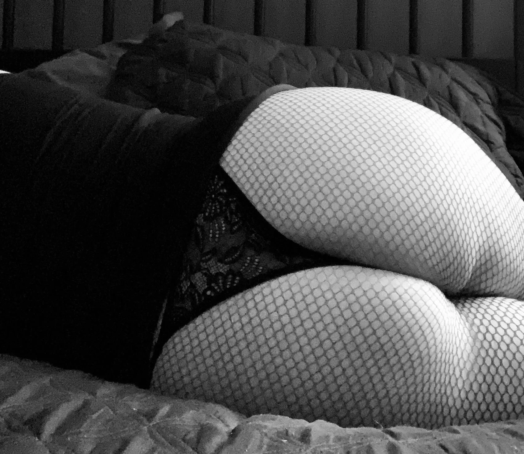 Need someone to tip these fishnets off of me