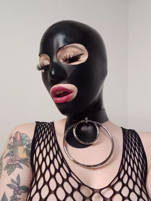 Oh hello 🖤