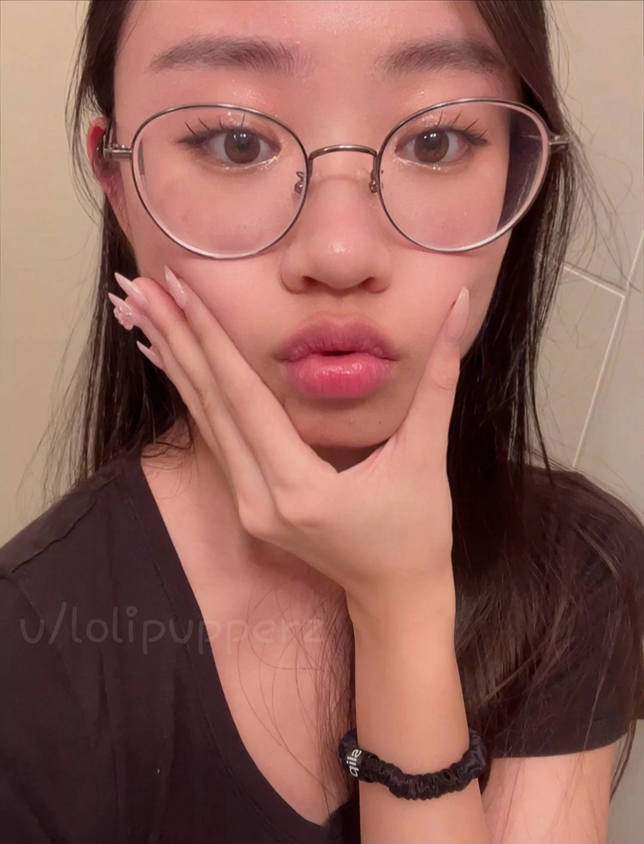 pretty lips for making out and sucking your cock ðŸ¥ºðŸ’— nudes by lolipupperz