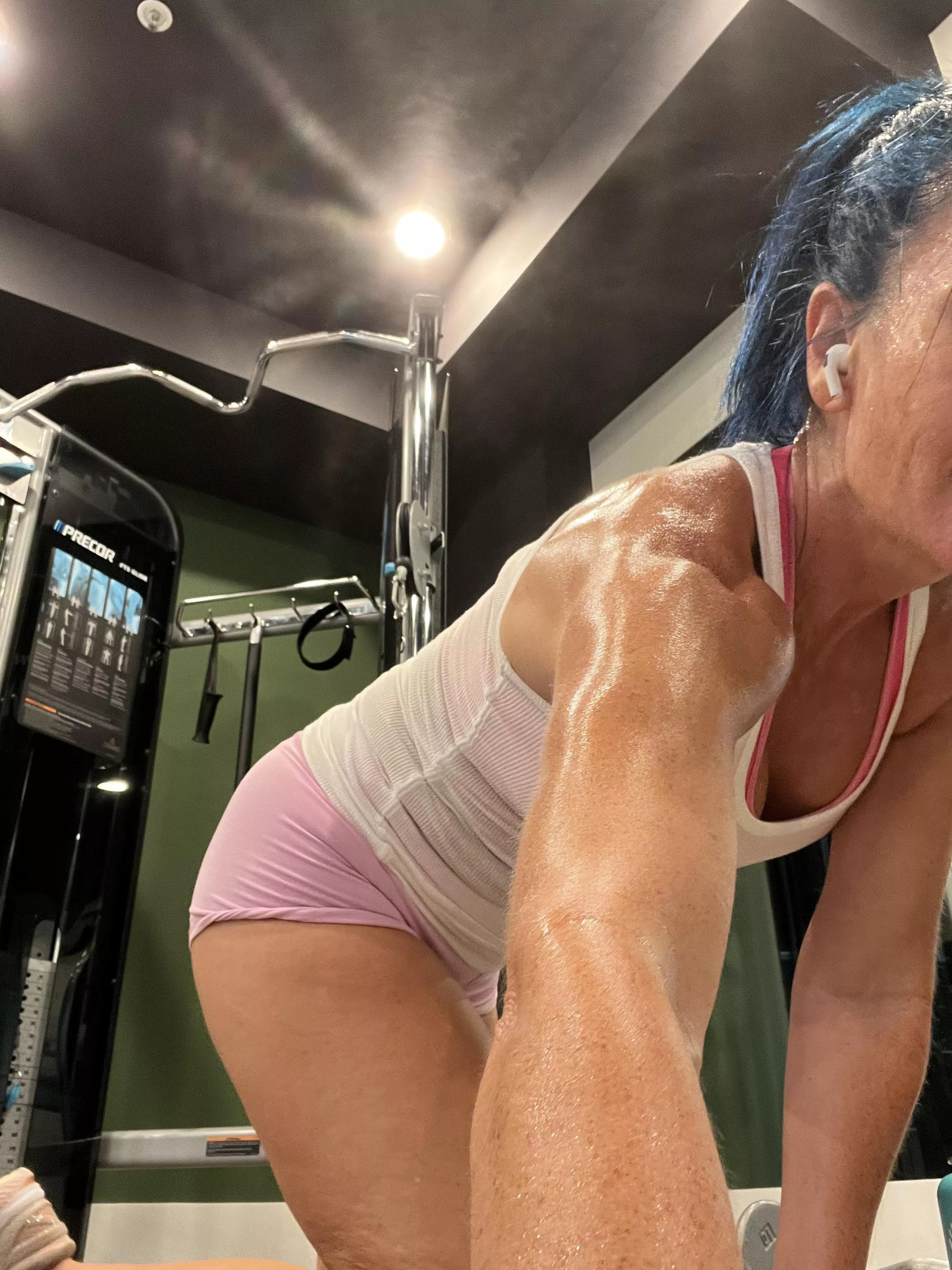 Sweaty girl drippy outtakes.. hands were so slippery kept dropping my phone!